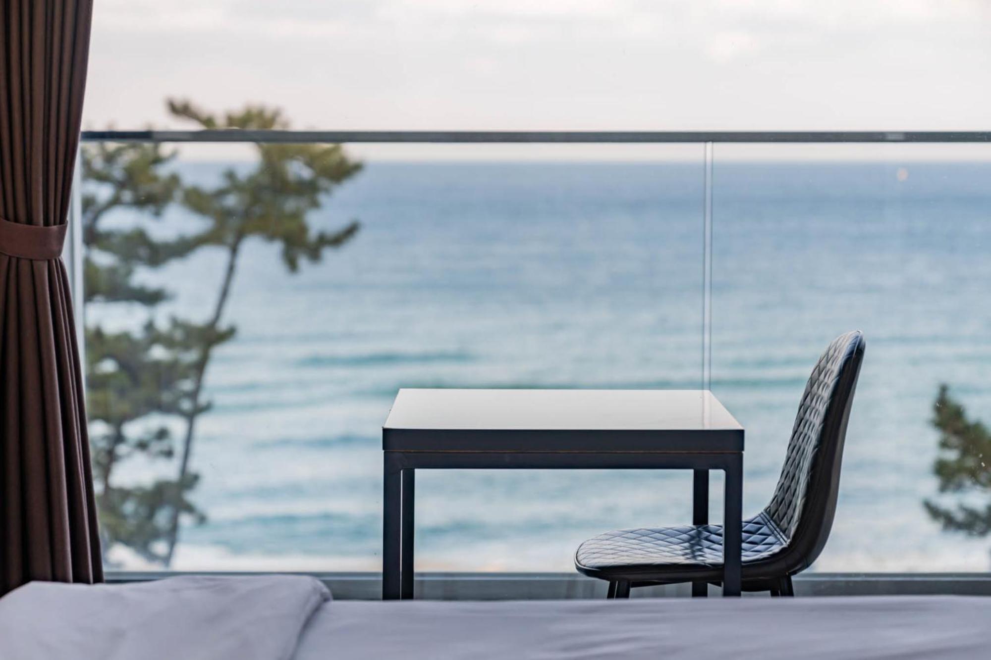 Gangneung Gyeongpodae Hotel Cube Eksteriør billede