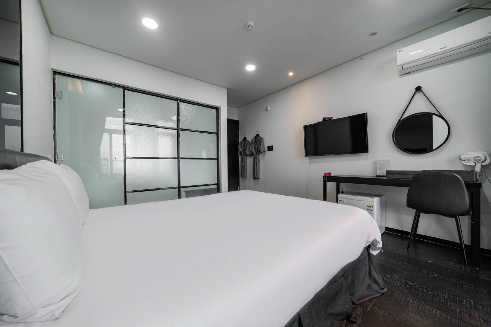 Gangneung Gyeongpodae Hotel Cube Eksteriør billede